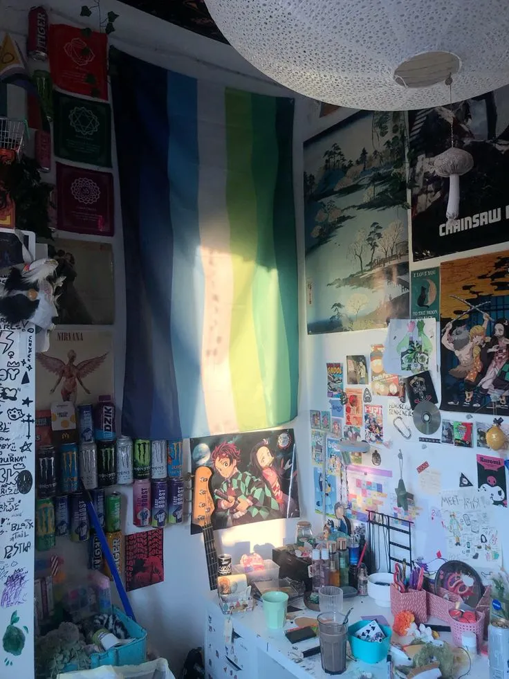 A room filled with lots of different types of items.