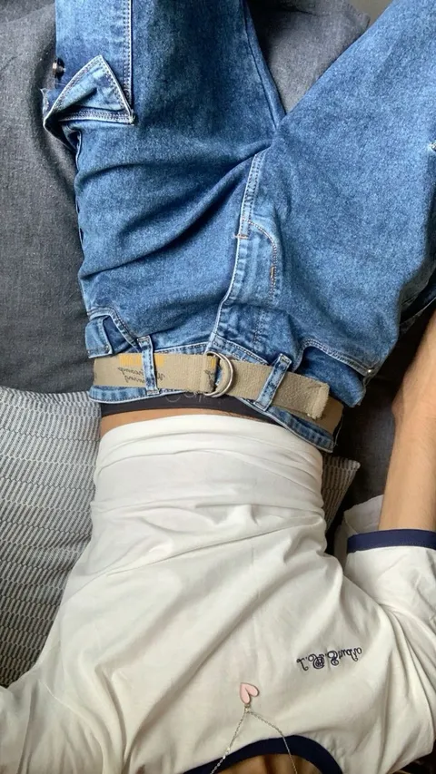 a couple of people that are standing next to each other